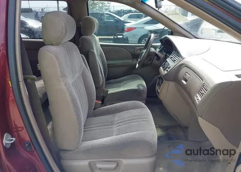 2001 Toyota Sienna Ce z USA, uszkodzony, nr VIN 4T3ZF19C31U396673